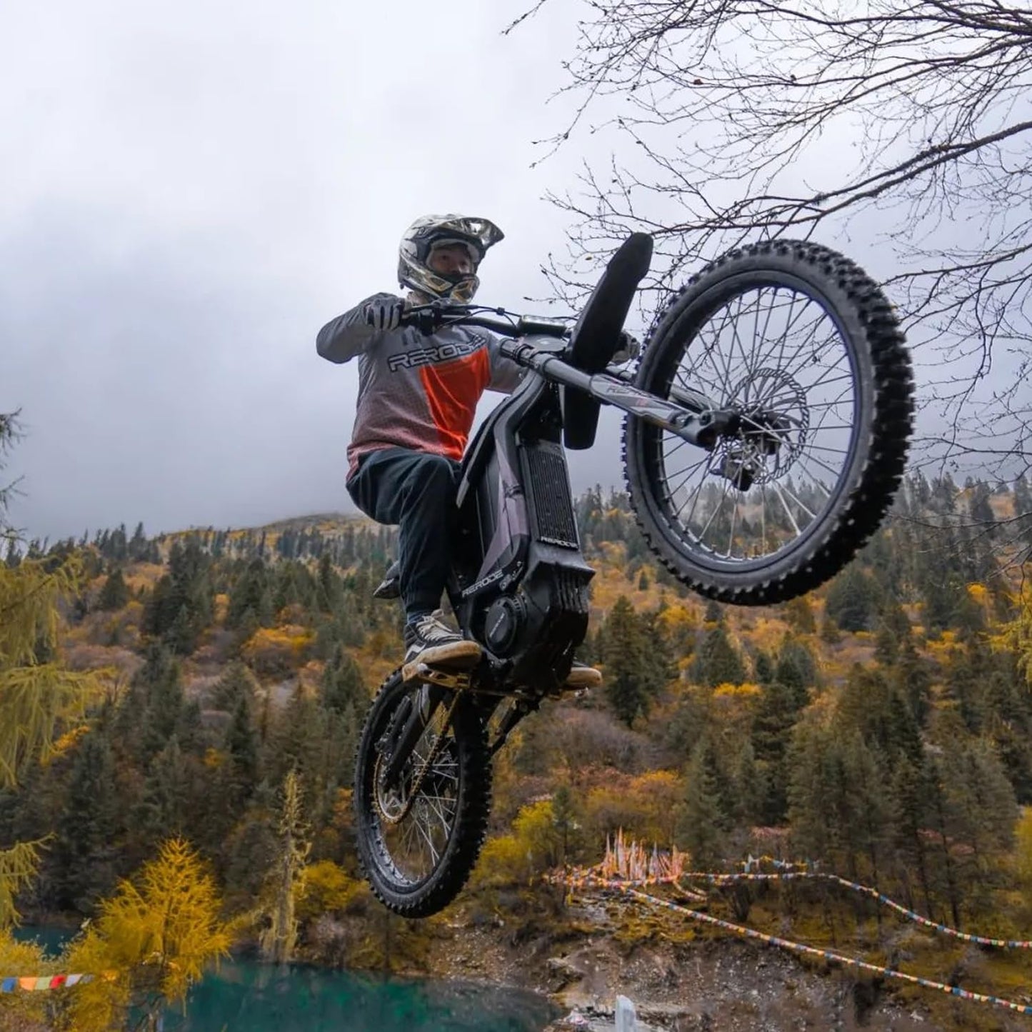 R1 Adult Electric Dirt Bike, 8000W Peak Power 19” Tires, 52.8MPH Max Speed, 74.6 Miles Range, 330NM Torque, Electric Motorcycle with Dual Hydraulic Oil Brakes/Full Suspension, Off-Road Cross Ebike
